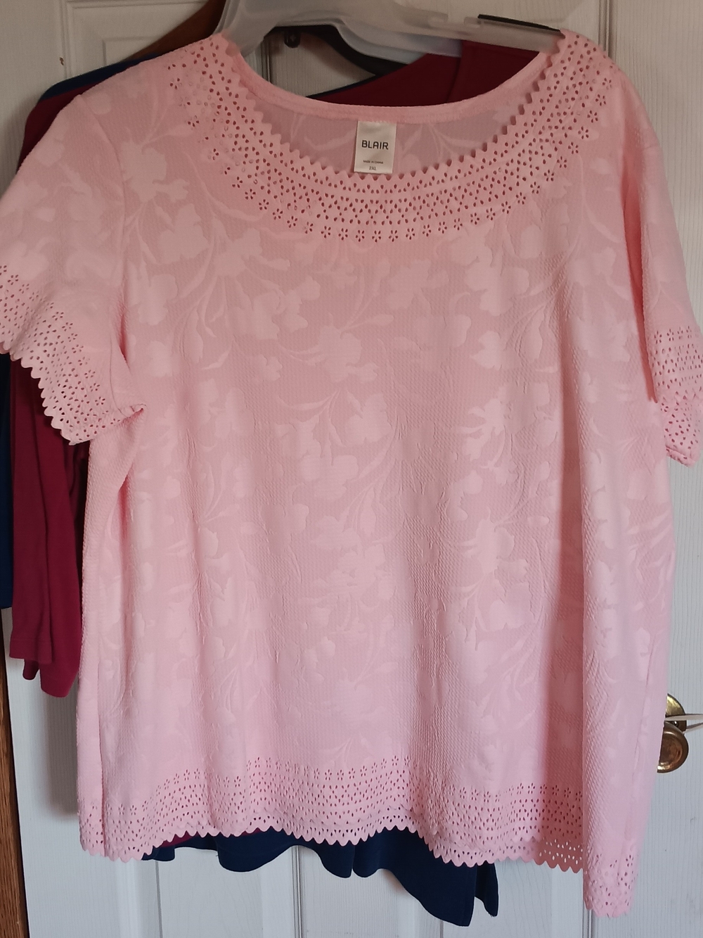 Blair Women's Pink  Floral Short Sleeve Top